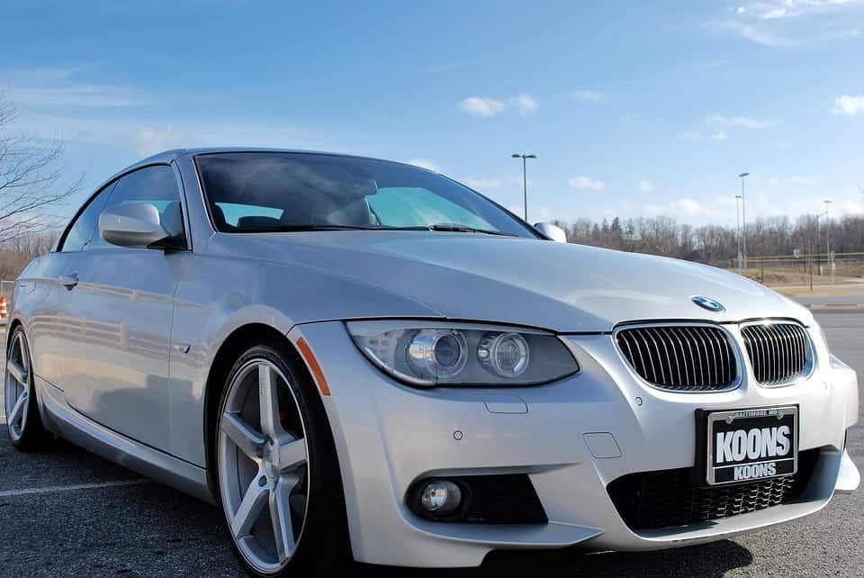 Could poor driving habits be linked to wealth?