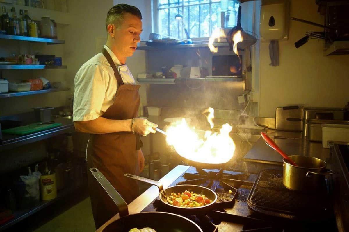 Groom set to tie the knot at the weekend has decided to cater his