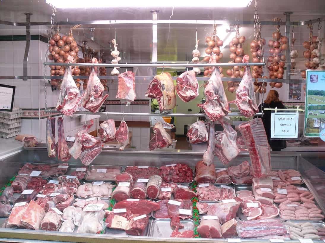 Butcher hands out free Christmas hampers to people caught short by Universal Credit payments