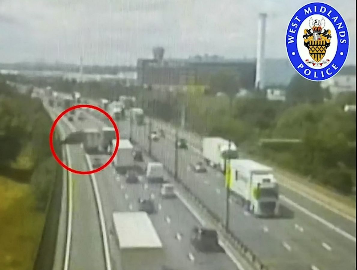 Video – Delivery driver is caught on camera causing THREE crashes