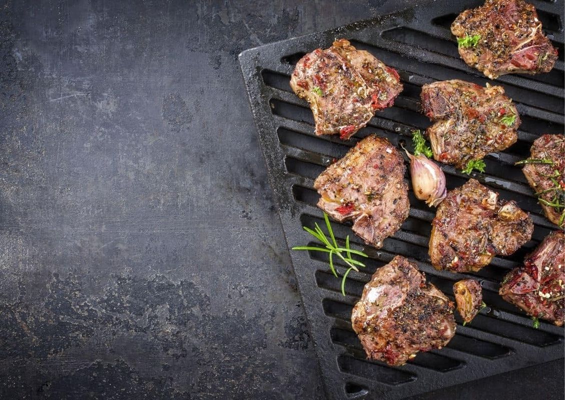 Lamb Chops with Thyme: an easy peasy lemon sqeezy kind of recipe