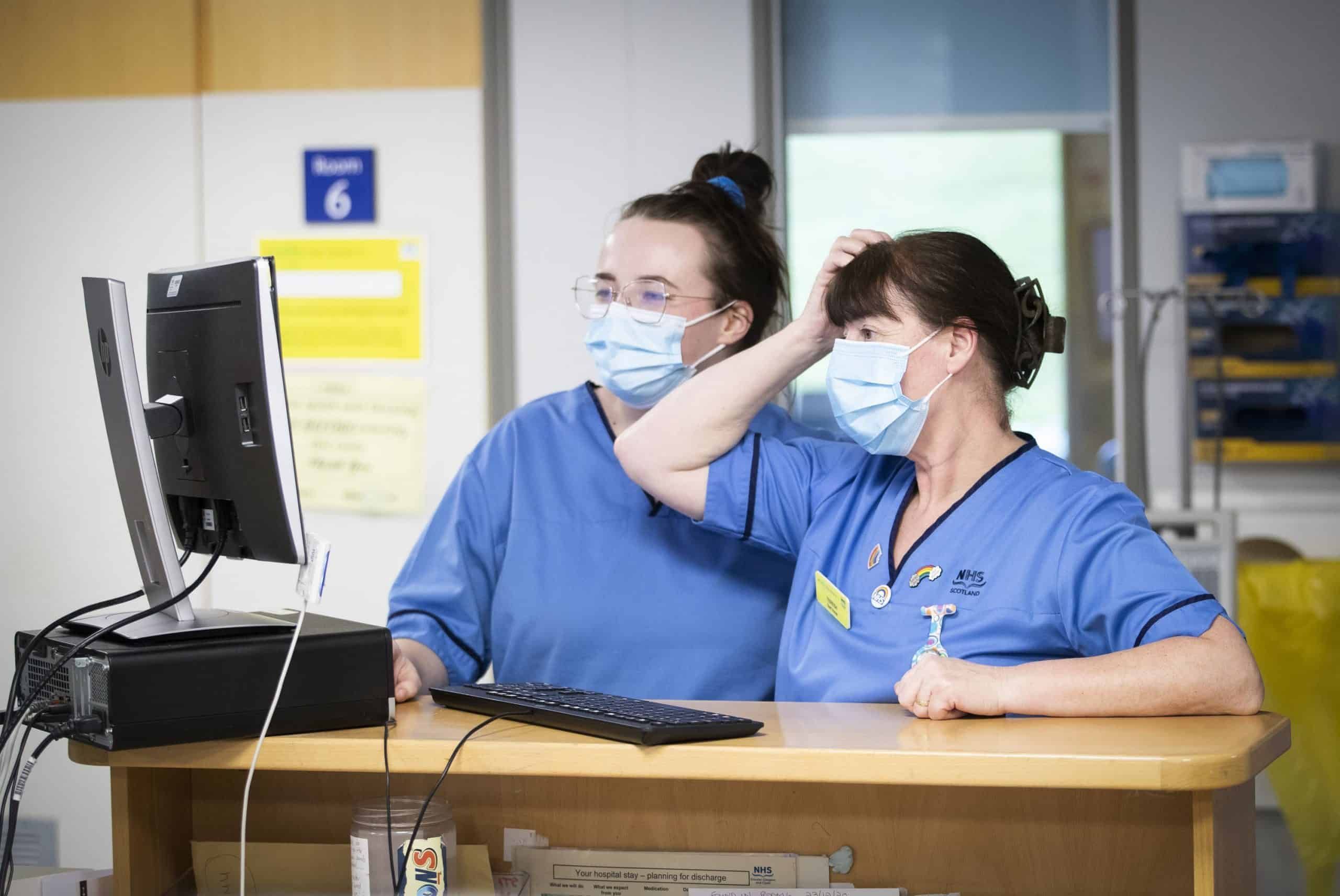 Nurses threaten strike over ‘paltry’ 1% pay rise as union sets up £35m fund