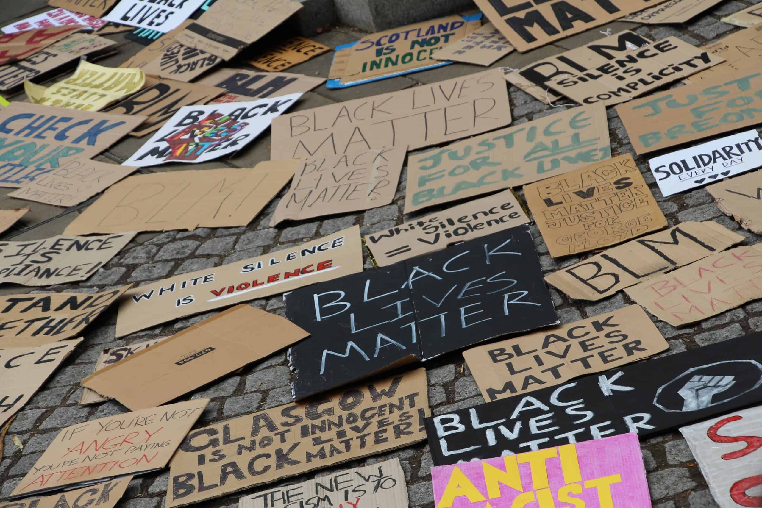 Race report used ‘cherry-picked’ data, claim public health experts