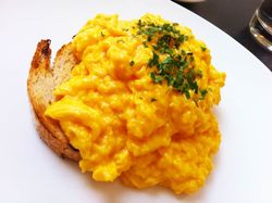 Scrambled eggs on toast at Speakeasy in South Yarra Photo: Katherine Lim / Flickr