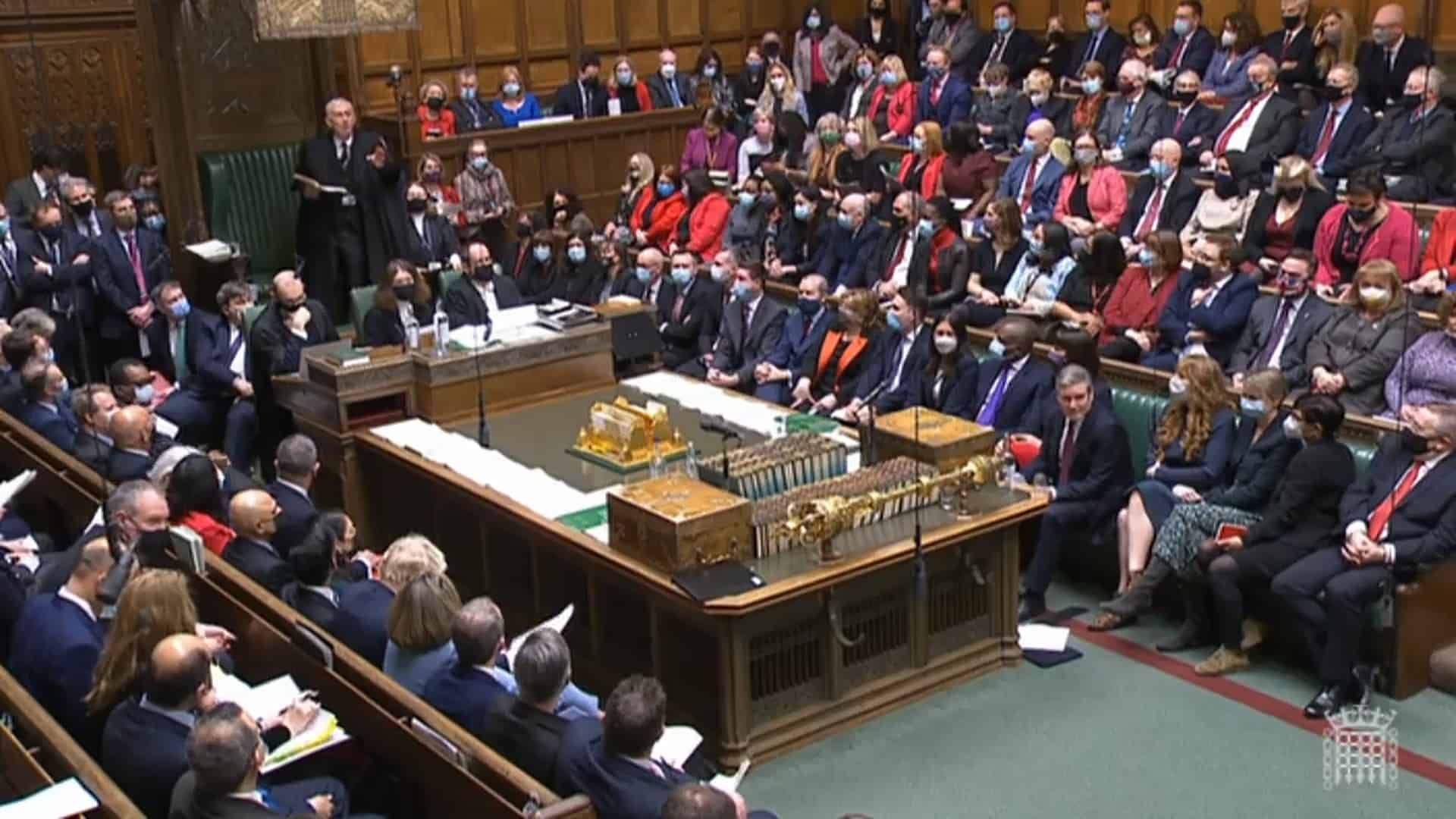 Watch: Tory minister refused to apologise for saying Ukrainian refugees can apply for fruit picking visa