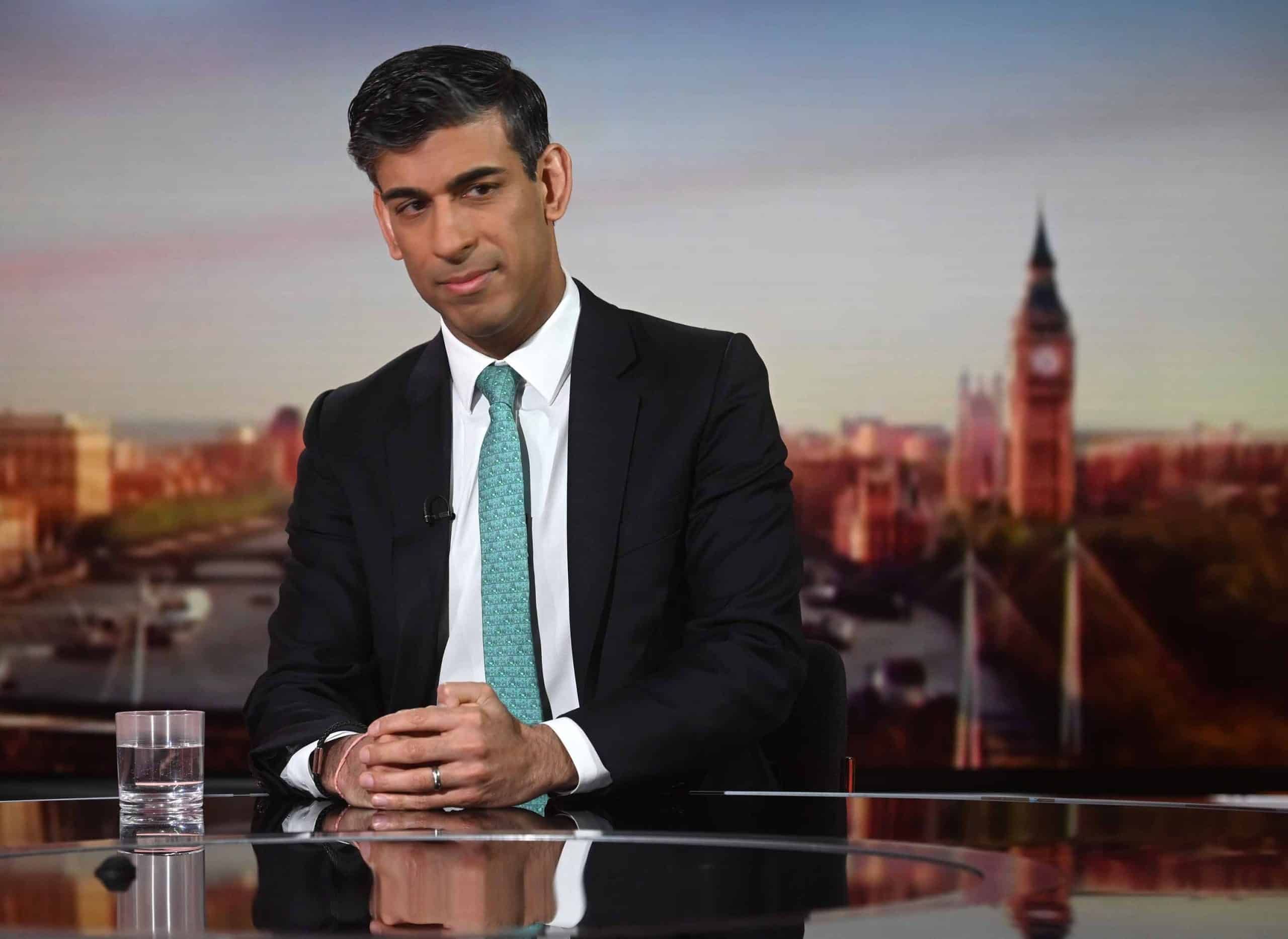 GB News viewer explains to Sunak how to raise money from taxes