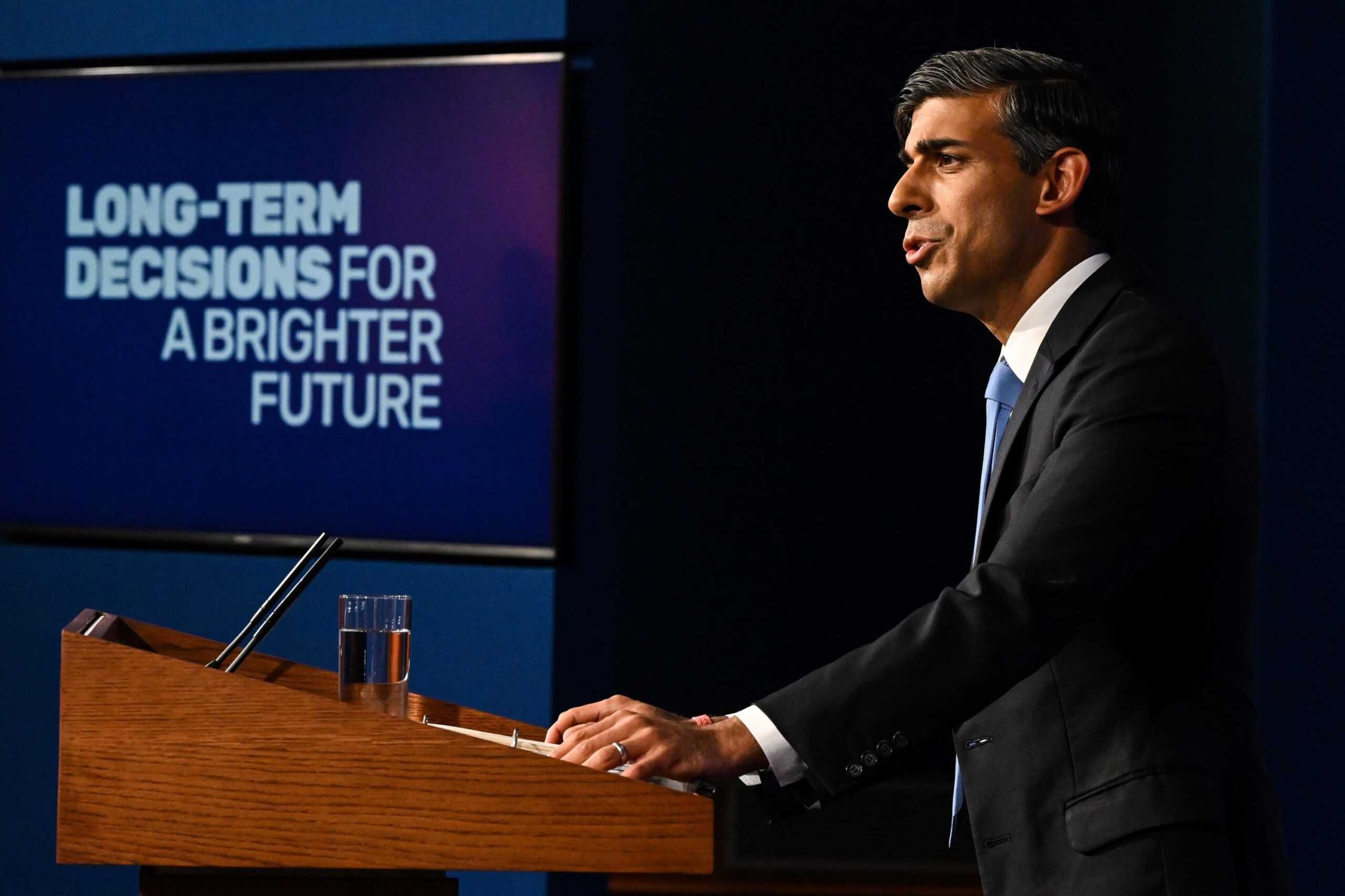 Outrage as Sunak rips up climate pledges during recess
