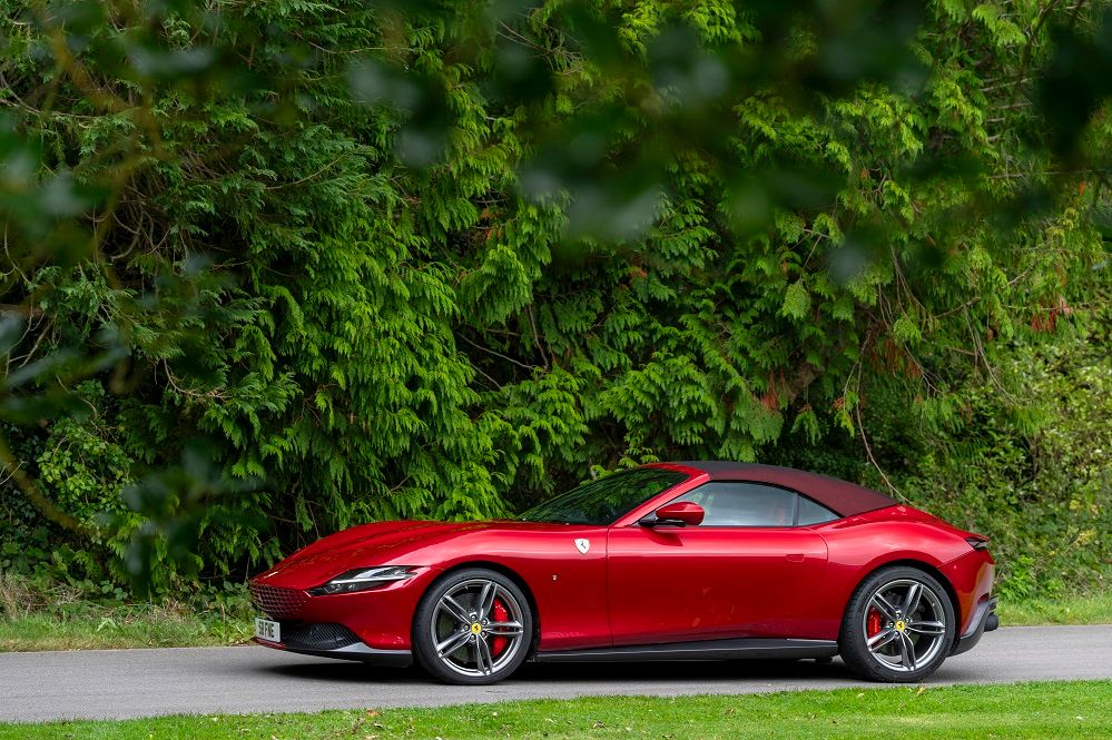 Ferrari Roma Spider roof up, side on angle