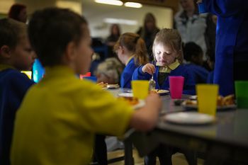 Free school meals to be extended to half a million more children