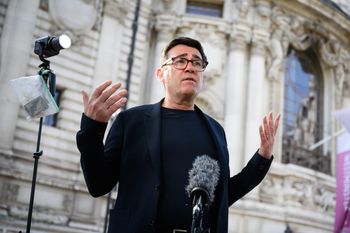 Leon Neal/Getty Images
