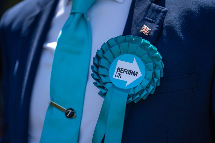 Reform council leader quits, leaving 18-year-old in charge
