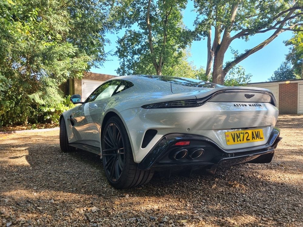 Aston Martin Vantage