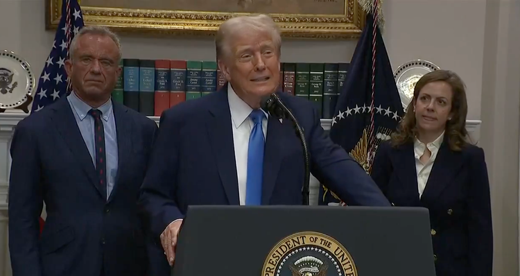 'We have a lot of stupid people running things in the US' - Donald Trump