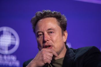 Tesla sales continue to plummet in UK, new data shows