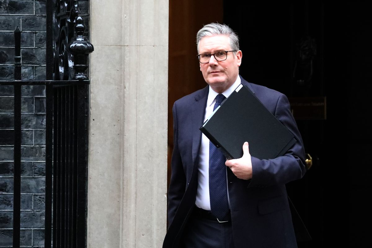 Ministers rally around Starmer after Scottish Labour leader calls for him to resign