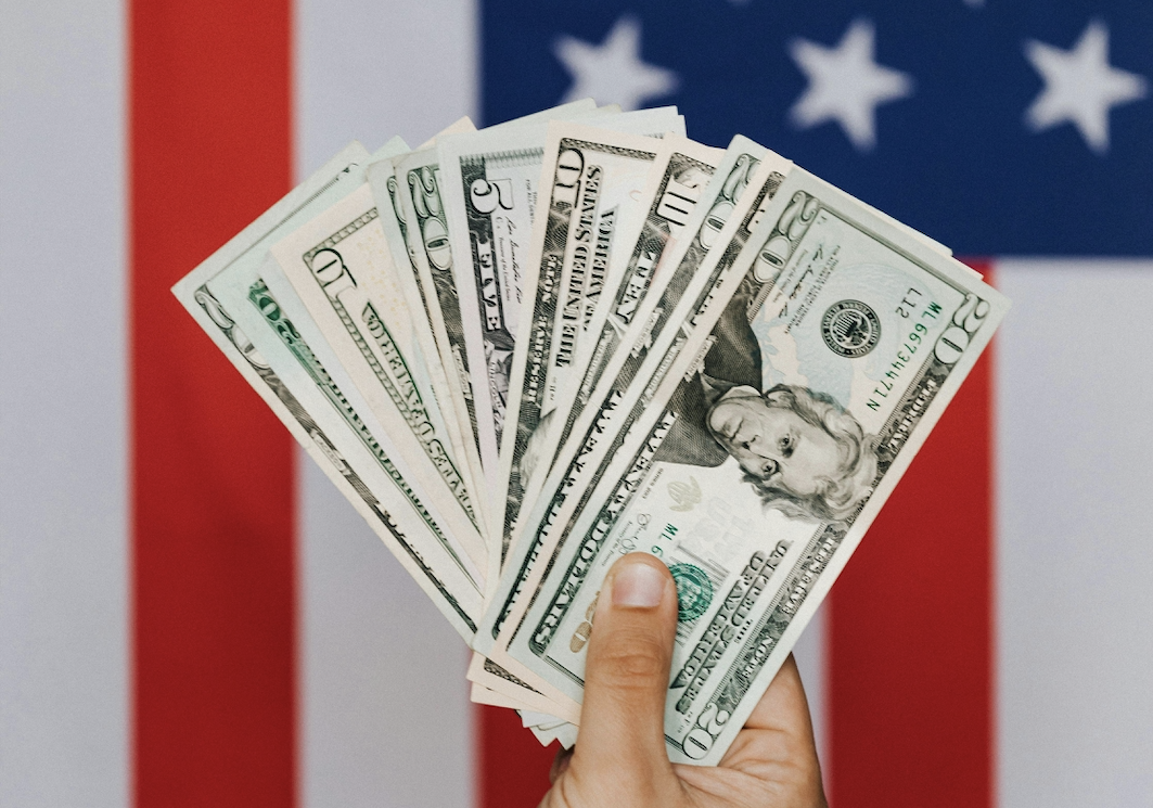 Trickle up economics: Trillions shifted from bottom 90% to richest 1% in historic wealth transfer