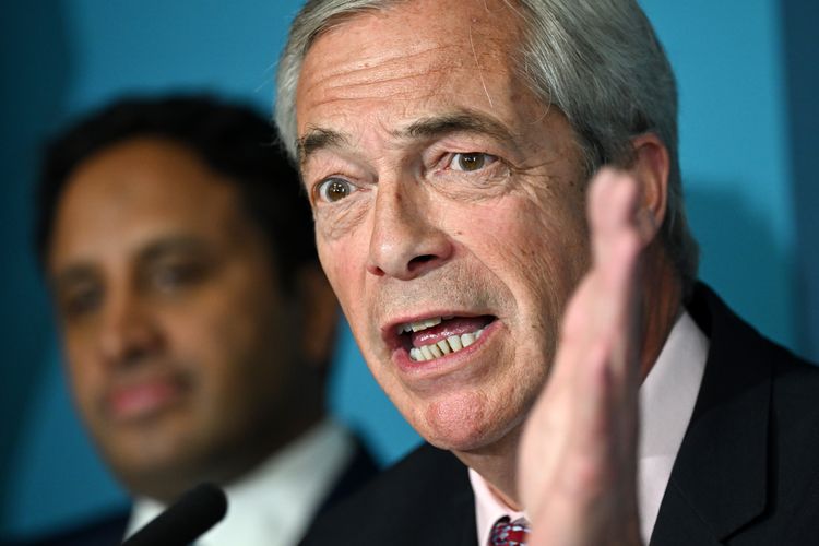 Reform support PLUMMETS in new polling