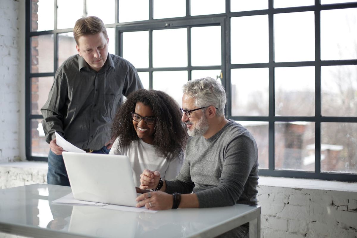 How Small Businesses in the UK Hire International Talent Without Opening Foreign Entities