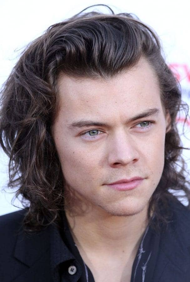 Harry Styles cures teenager’s fear of needles