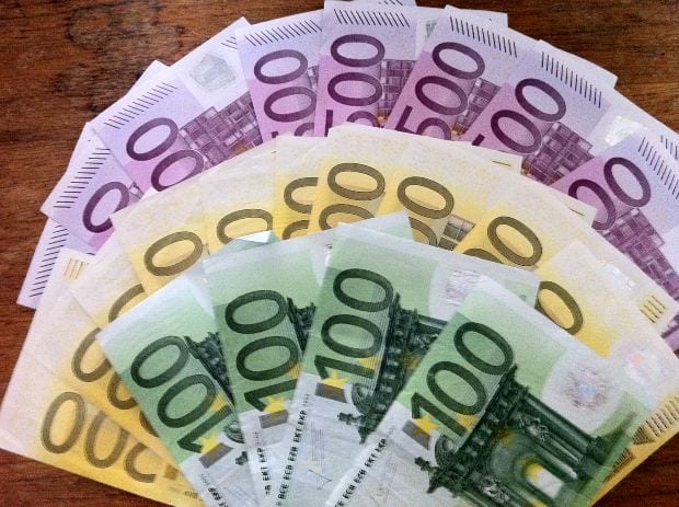 Amount of bankers earning over €1m up to almost 3,000