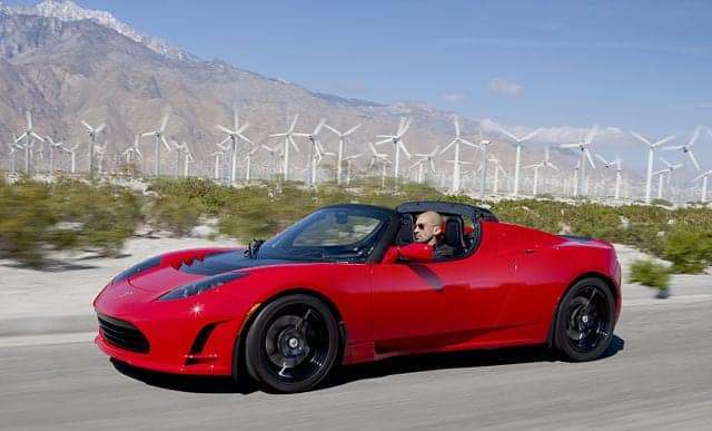 640px-Roadster_2.5_windmills_trimmed