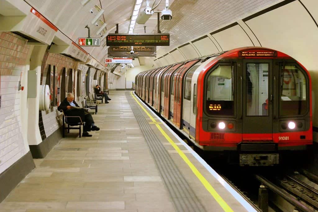 These are the worst London underground lines for pickpocketing