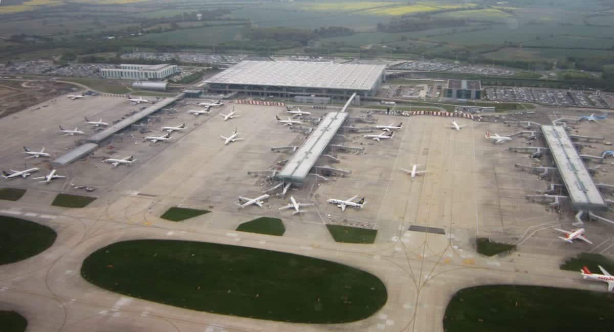 Man with a rifle arrested near Stansted Airport