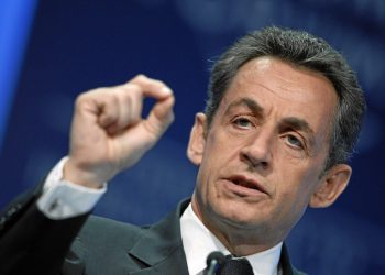 DAVOS/SWITZERLAND, 27JAN11 - Nicolas Sarkozy, President of France, gestures during the session 'Vision for the G20' at the Annual Meeting 2011 of the World Economic Forum in Davos, Switzerland, January 27, 2011.

Copyright by World Economic Forum
swiss-image.ch/Photo by Moritz Hager