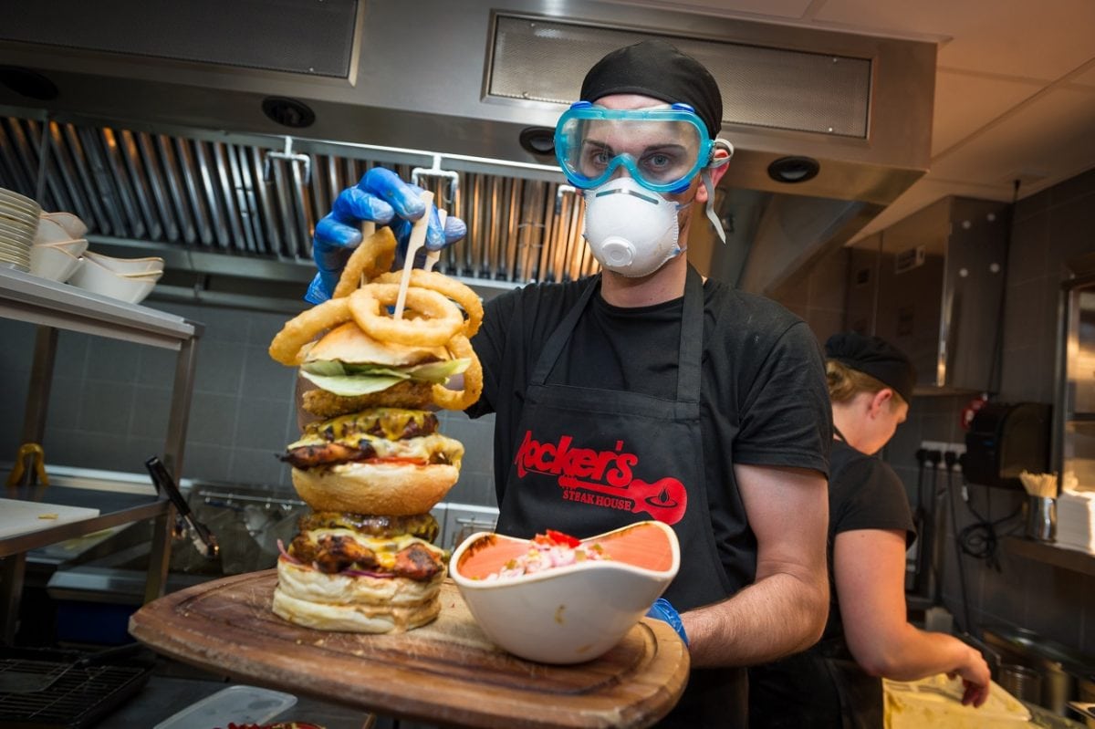 Meet The World’s Hottest 10,000 Calorie Burger