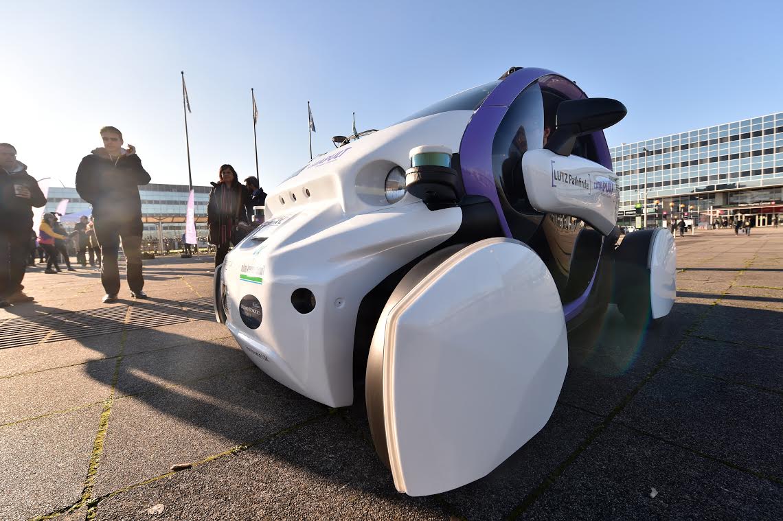 Driverless Cars: How to Avoid a Bumpy Route to an Autonomous Future