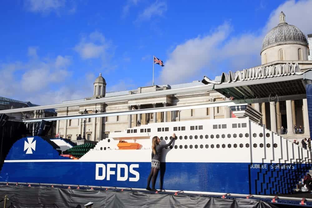 World Record Breaking Lego Ship Docks in Trafalgar Square