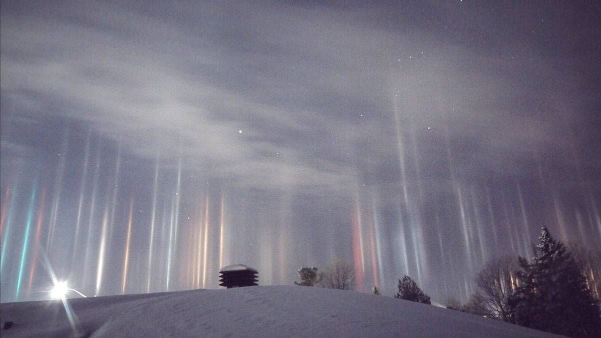 Amateur photographer captures rare light pillars