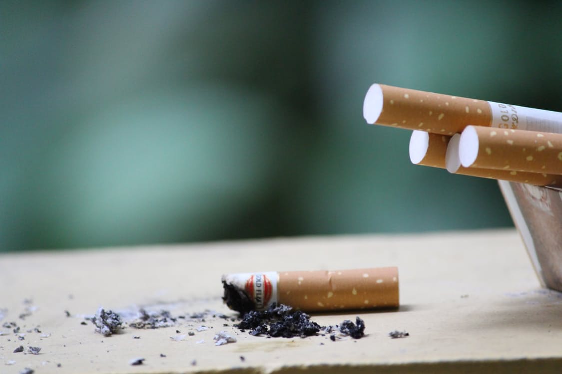 Call for smoking ban in home as figures show almost a third of smokers’ kids ‘likely to die from lung disease’