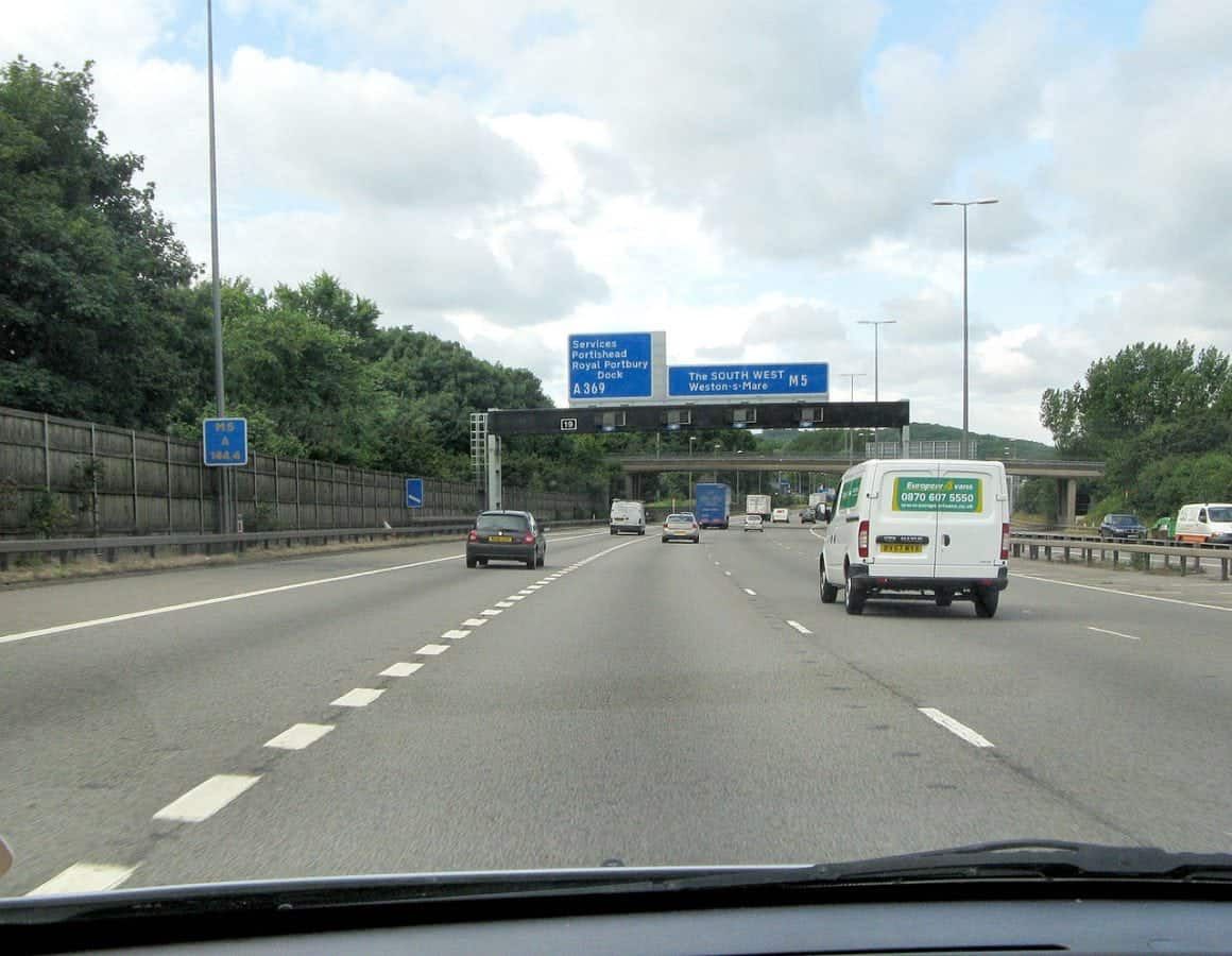 Watch – IDIOT Driver misses motorway junction…so reverses to make it!