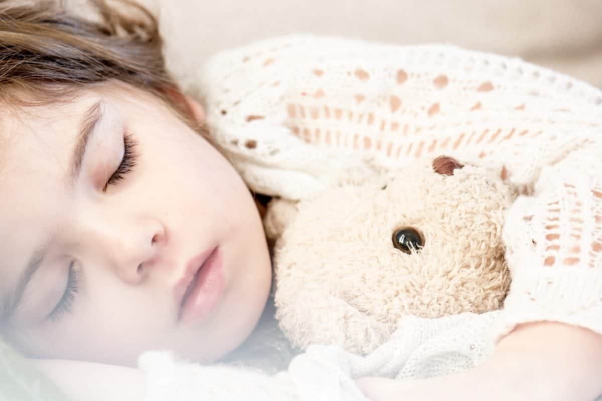 5 Reasons To Stop Sharing Your Bed With Your Kids