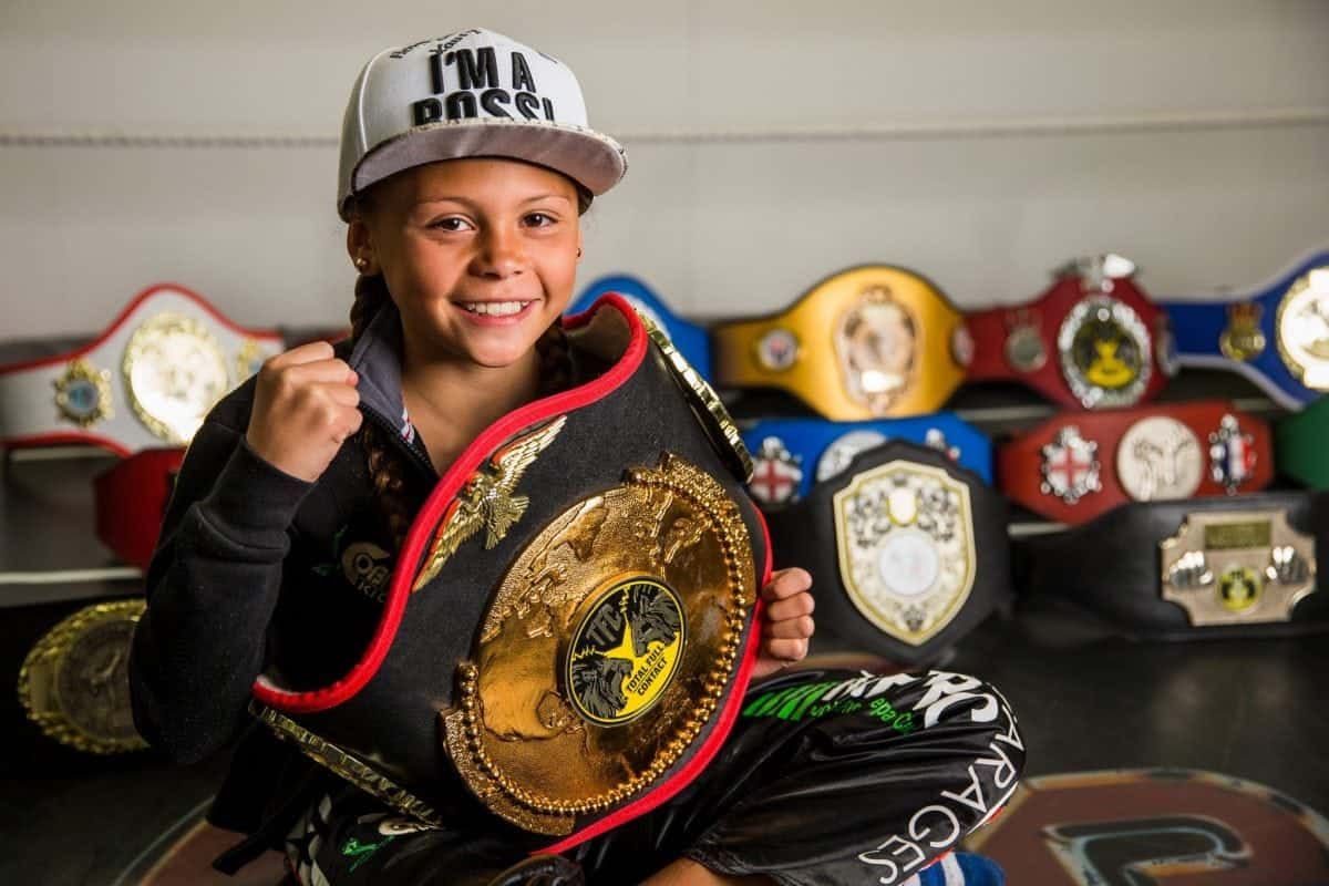 Watch – 10yo British girl who is the best junior kickboxer in the WORLD