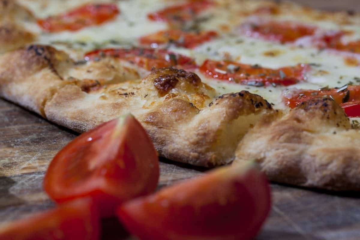 Things You Should Know Before Biting Into Your Next Pizza