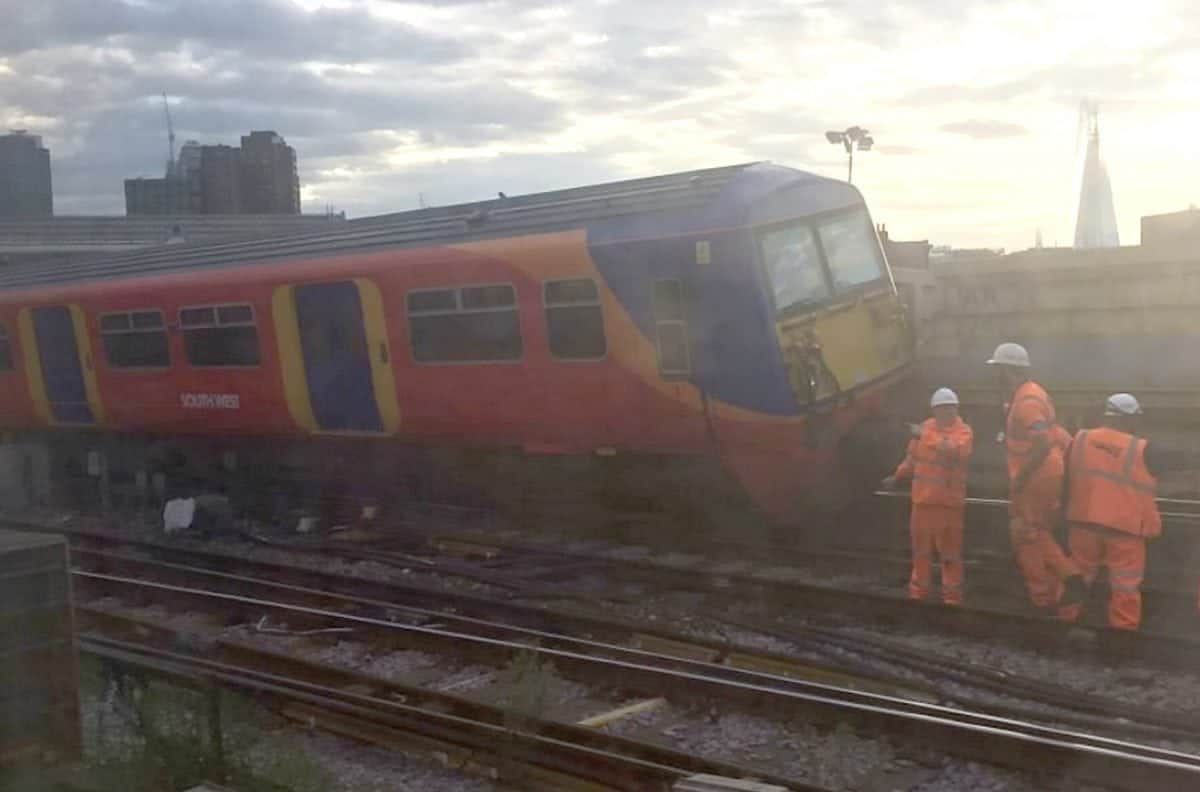 Train derails at works-hit Waterloo Station