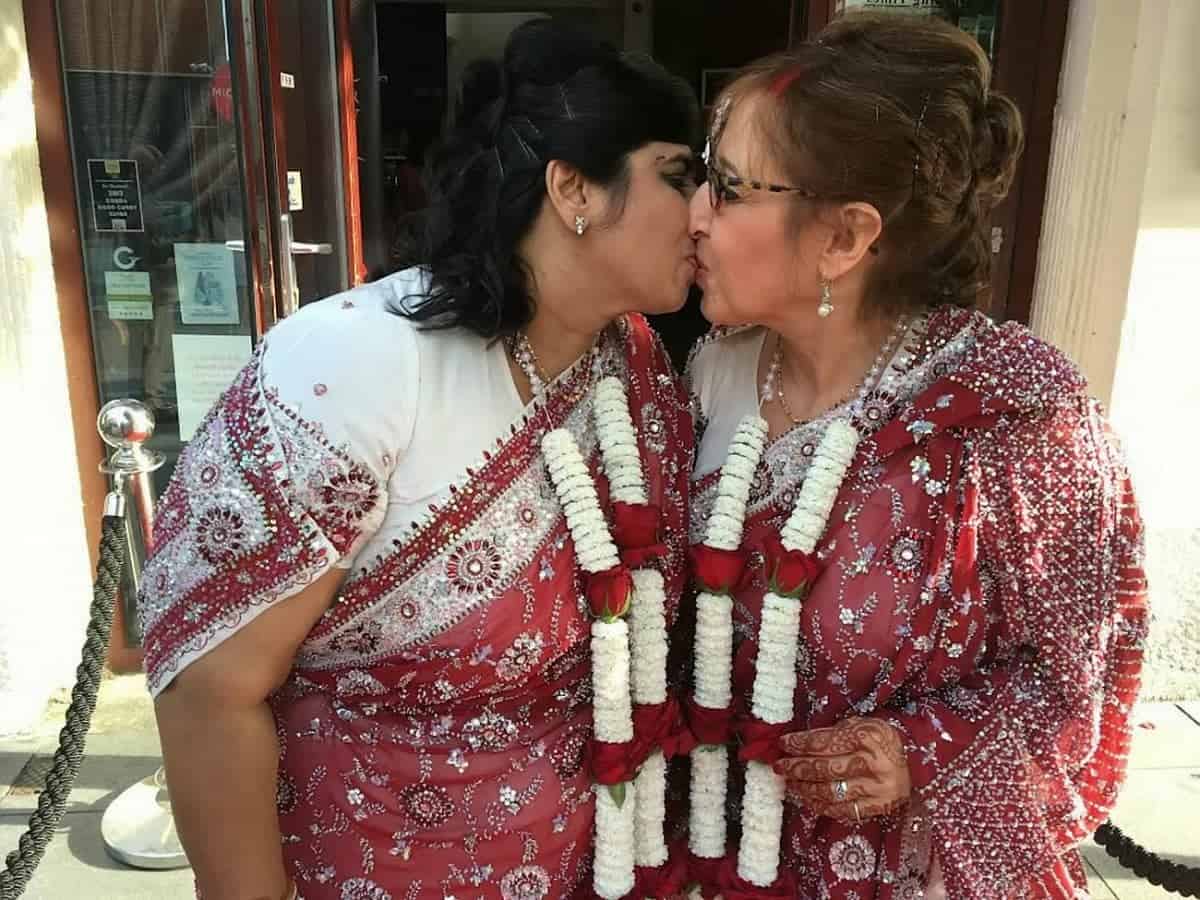 Hindu and Jewish women marry in Britain’s first interfaith lesbian wedding