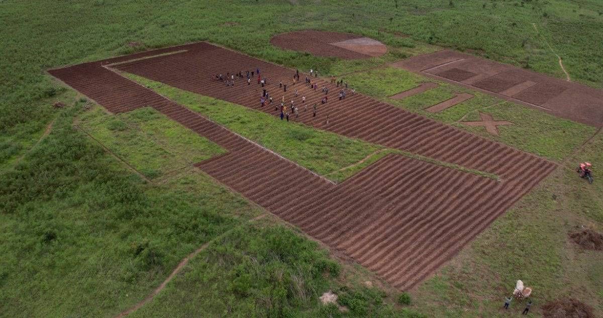 African farmers send giant message to world leaders – invest in agriculture