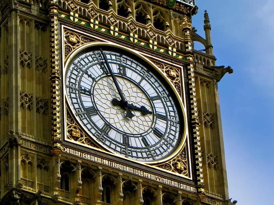 Union slams Big Ben refurbishment contract handed to blacklisting firm Sir Robert McApline