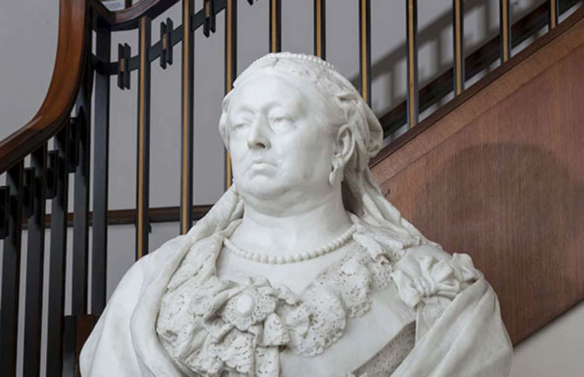 Race to save £1.45 million Queen Victoria sculpture from leaving the UK