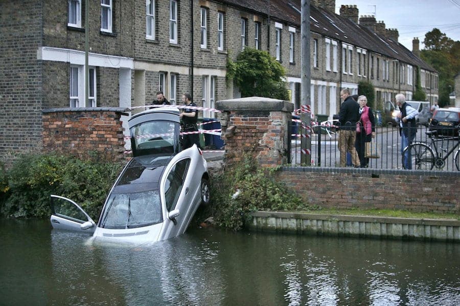 Mercedes driver smashed through wall into River Thames at 80mph before abandoning his motor