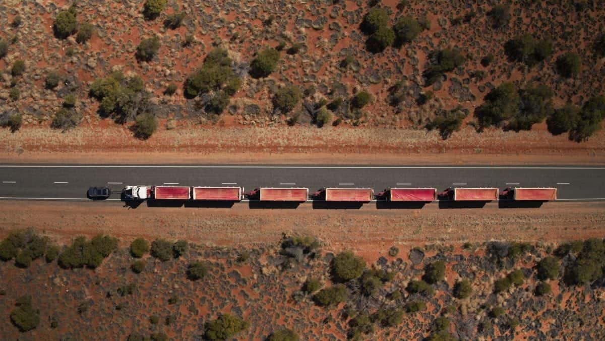 In pictures: Land Rover tows 110 tonne road train through Australian outback