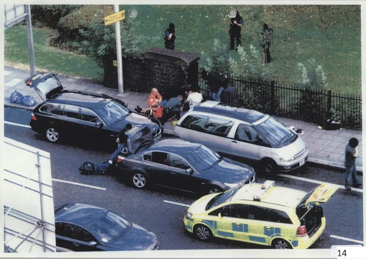 Met police civilian gun expert shot himself in the street following a stand-off with armed police