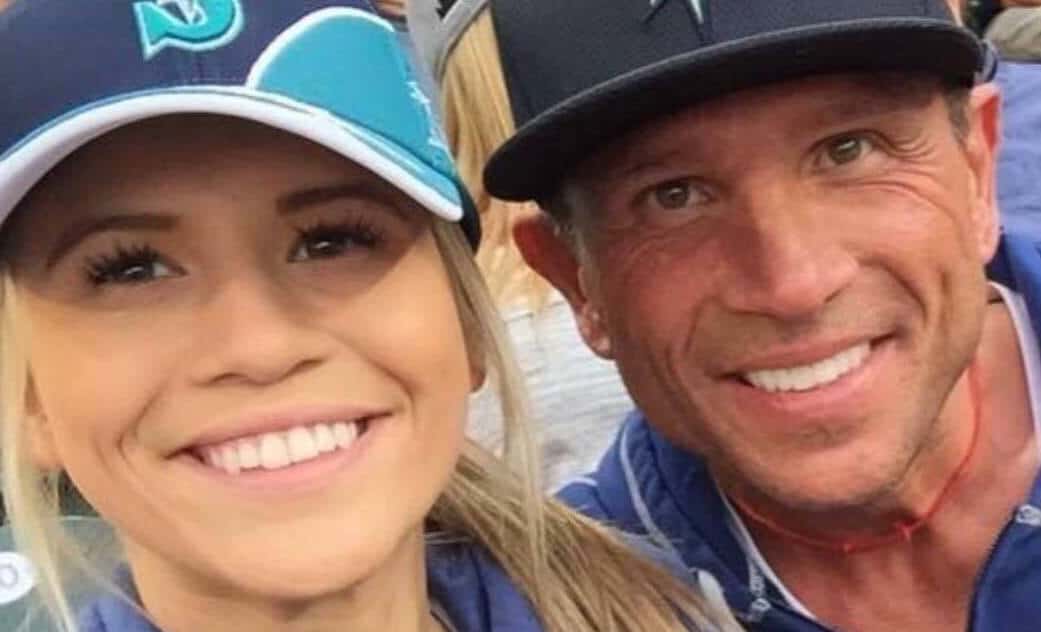 Dad of cocktail waitress caught up in Las Vegas massacre recalls bone-chilling call where she told him: “Everyone is dying around me.”