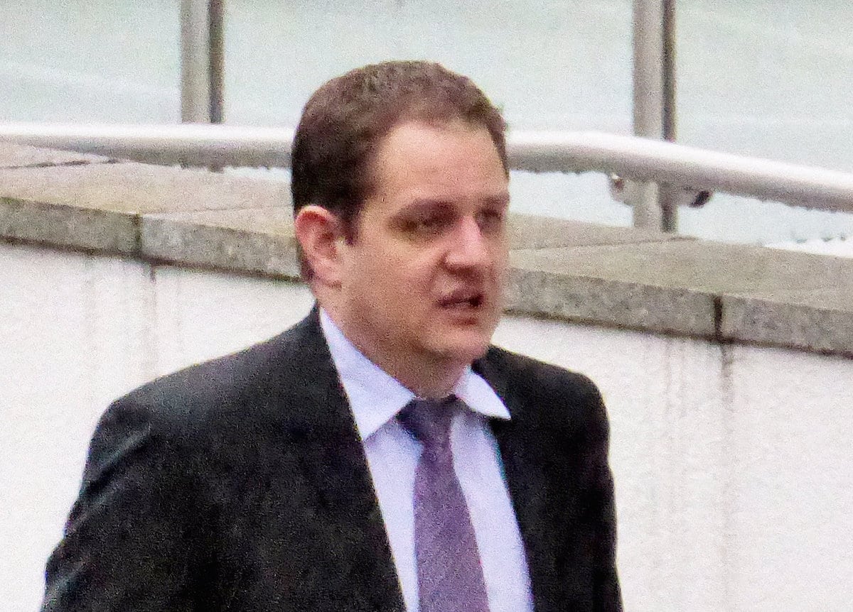 Master of posh independent school cleared by a judge of inappropriate behaviour after meeting 17-year-old schoolgirl for sex