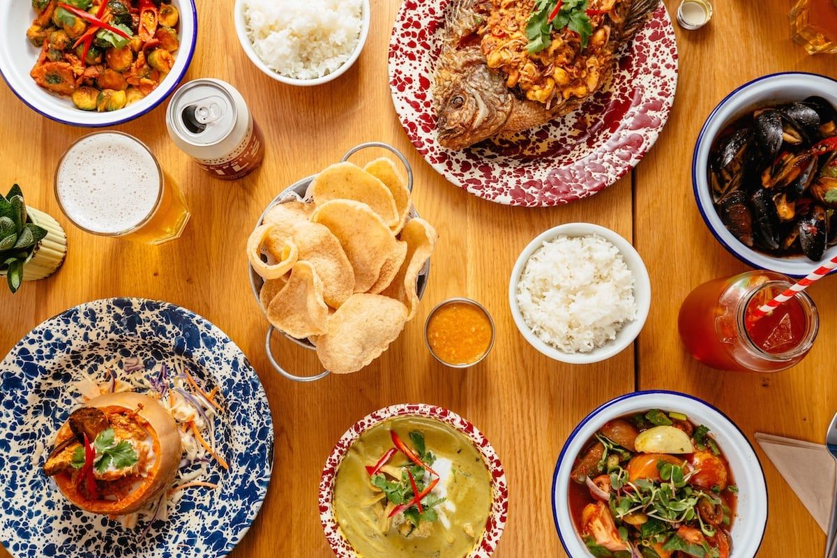 Rosas Thai Christmas Dinners