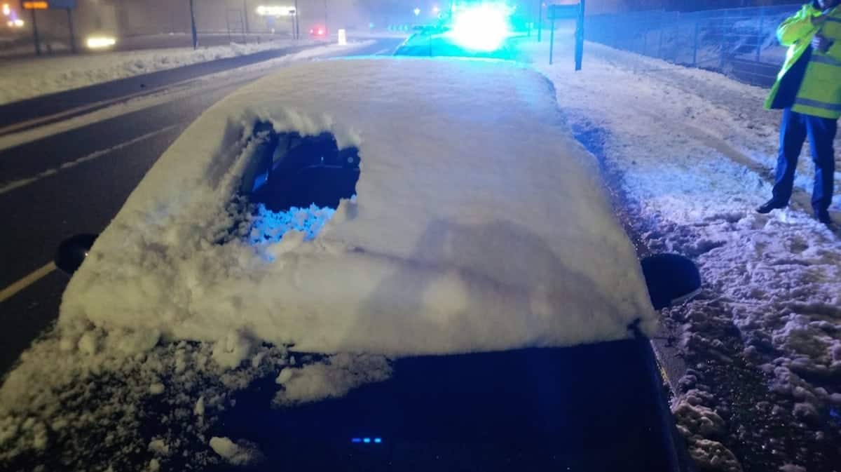 Motorist reported for careless driving after clearing only a small gap in their snow-covered windscreen