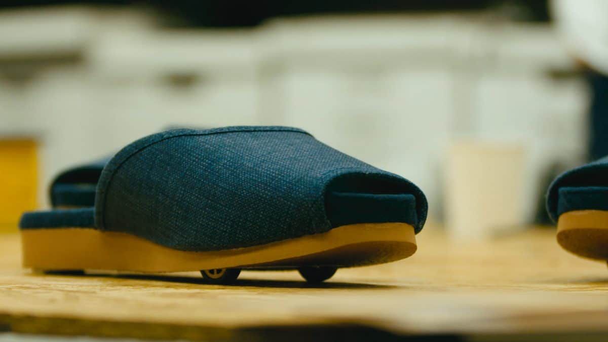 Nissan develops 'self-parking' slippers for Japanese inn